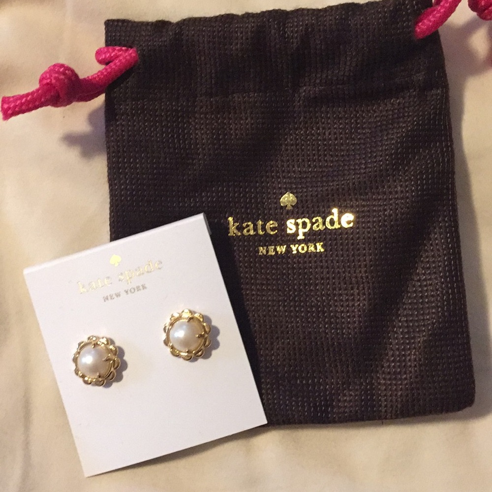 ✔️SOLD: Kate Spade Pearl Earrings