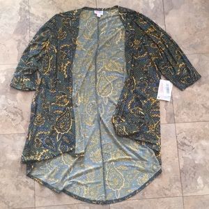 NWT Size Small LulaRoe Lindsay