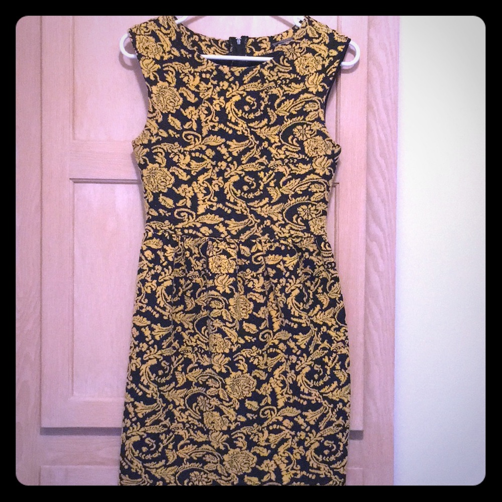 Moon Collection Retro-looking dress