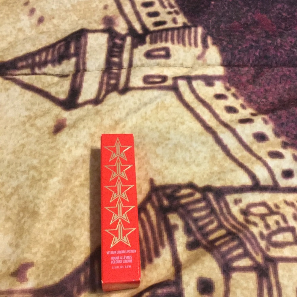 Jeffree star checkmate lipstick