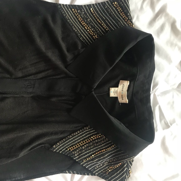 Black collared tank - Picture 2 of 3