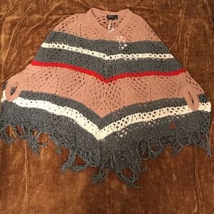 Women’s Large Only Poncho w/ Fringe Bottom NWT