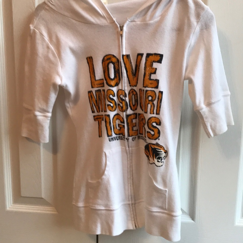 NEVER WORN Missouri tigers short sleeved hoodie