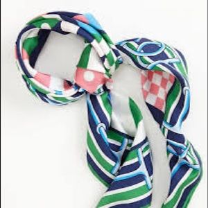 Vineyard vines derby scarf