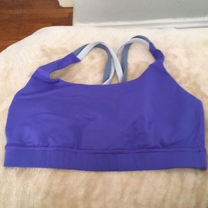 Lululemon energy bra size 8
