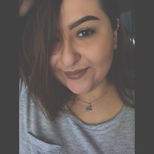 Meet your Posher, Liana