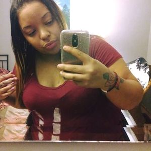 Meet your Posher, Ayanna