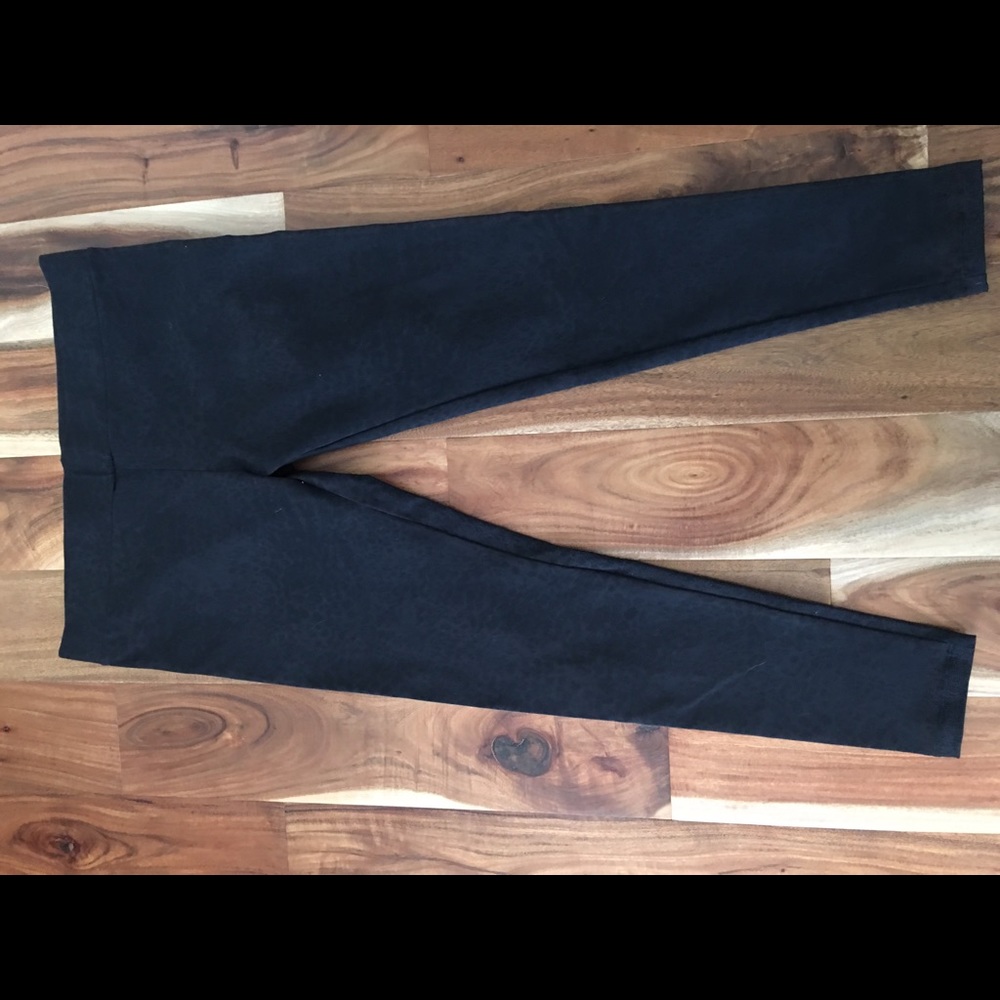 Black leggings
