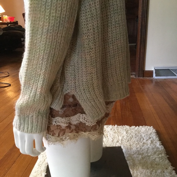 Lauren Conrad cozy sweater - Picture 4 of 7