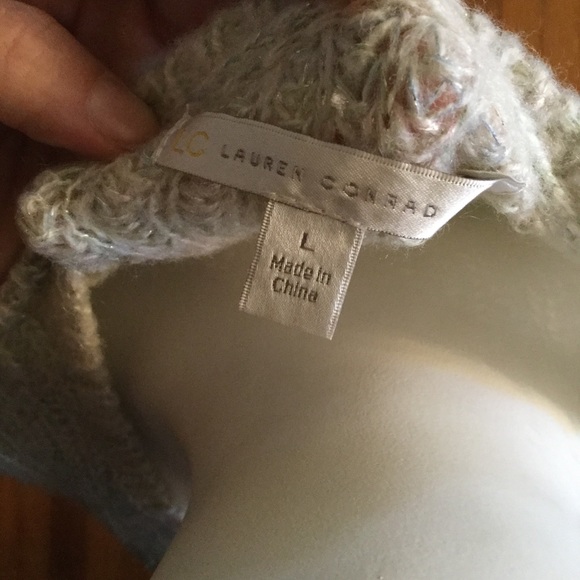 Lauren Conrad cozy sweater - Picture 6 of 7