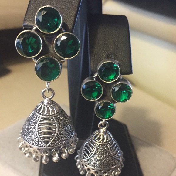 Beautiful handcrafted artisan Indian earrings - Picture 3 of 10