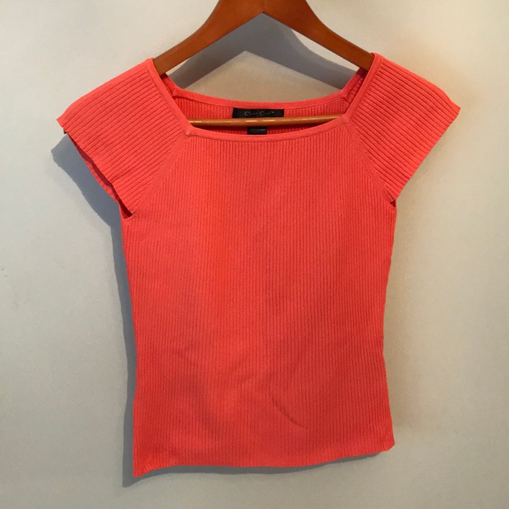 C’est City sweater shirt.