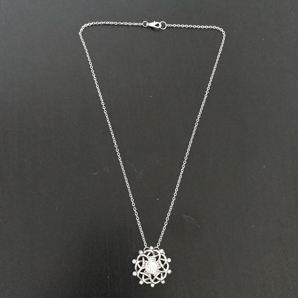 🎉HP🎉 Gorgeous Handmade Necklace - Silver Knot - Picture 4 of 4