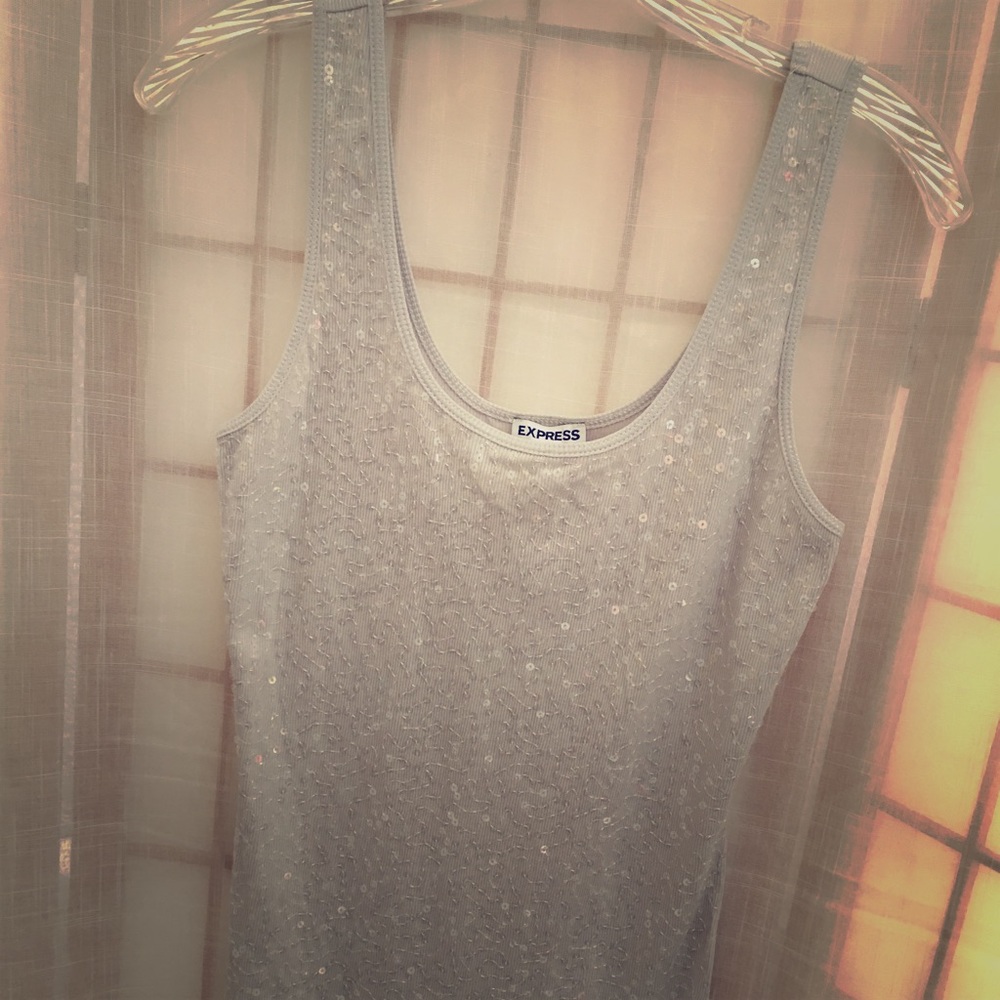 3/$30   Express NWT light gray sequin tank top