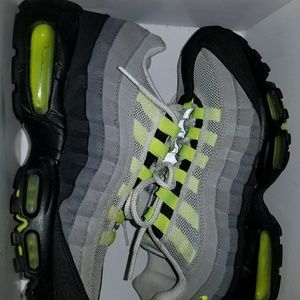 Nike Air Max 95 NEON size 8