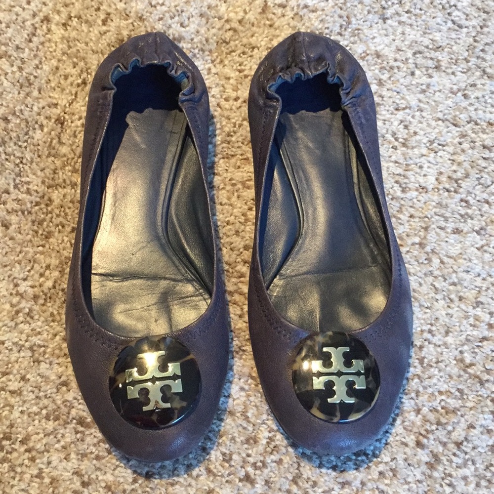 Navy and Tortoise Tory Burch Revas 10.5 Used