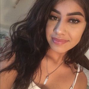 Meet your Posher, Liliana