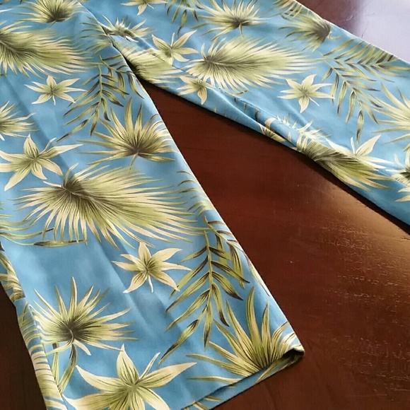 Capris - Picture 2 of 5