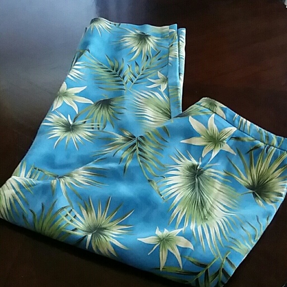 Capris - Picture 5 of 5