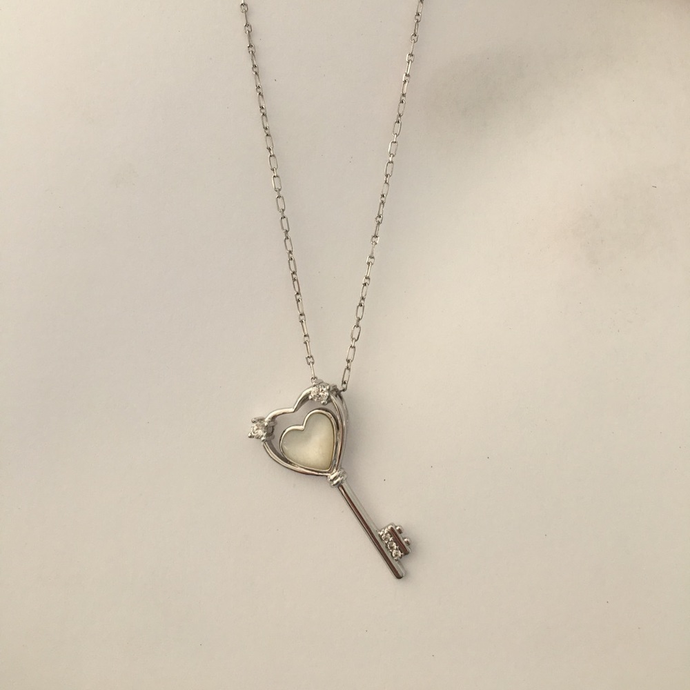 Heart silver key necklace
