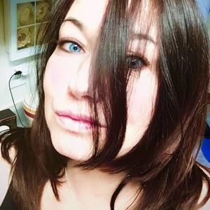 Meet your Posher, Mia