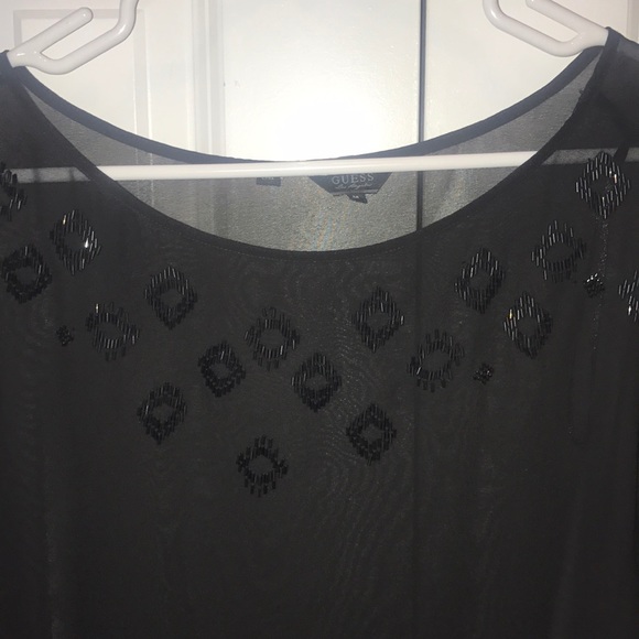 Guess size medium shirt - Picture 2 of 2