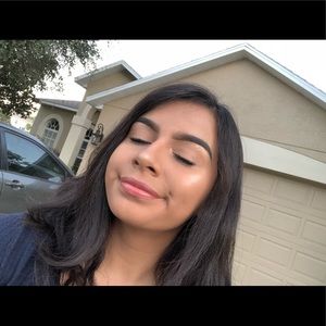 Meet your Posher, Ariana