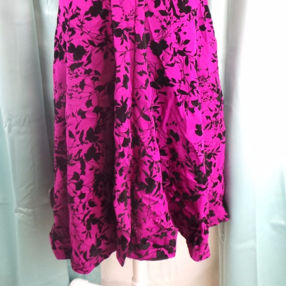 Belted Fit Flare Black Floral V-Neck Dress Pink - Picture 6 of 8