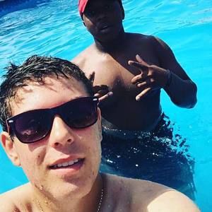 Meet your Posher, Carlo