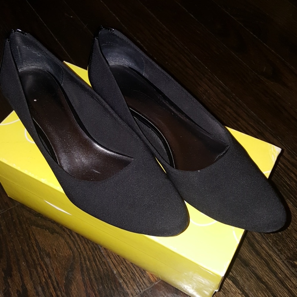 Black Fabric/Patent Leather Backing
