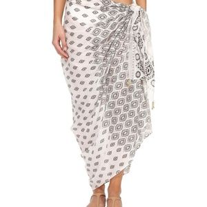 NIP - New Hat Attack Neutral Diamond print sarong