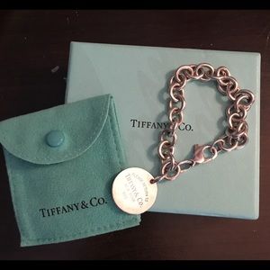 Auth return to Tiffany bracelet sterling silver