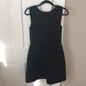 Black, sleeveless Madewell dress