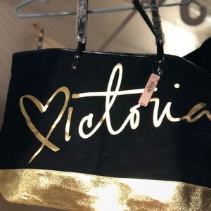 BNWT Victoria’s Secret Tote bag, classy/cute!