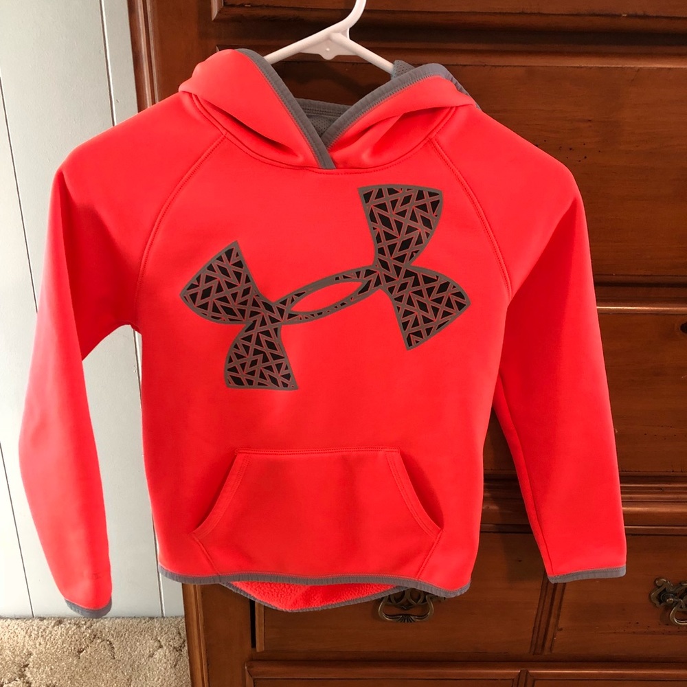 Girls Youth Small Under Armour Sweatshirt