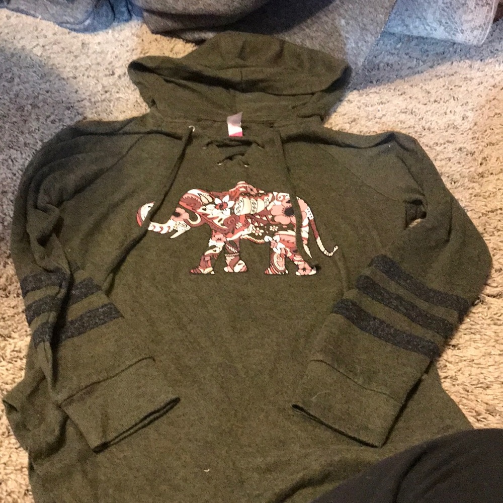 ❤️super cute hoodie 🐘