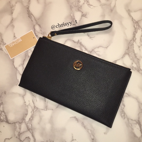 Michael Kors Handbags - Michael Kors black pebbled leather flat wristlet