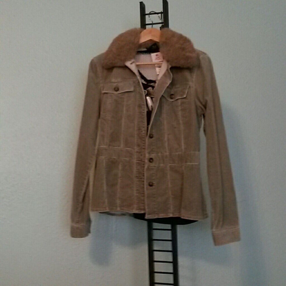 Green fur jacket Inc size m