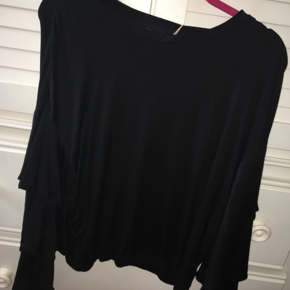 Black shirt