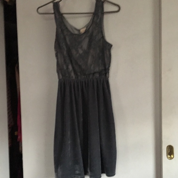 Grey dress - Picture 2 of 4