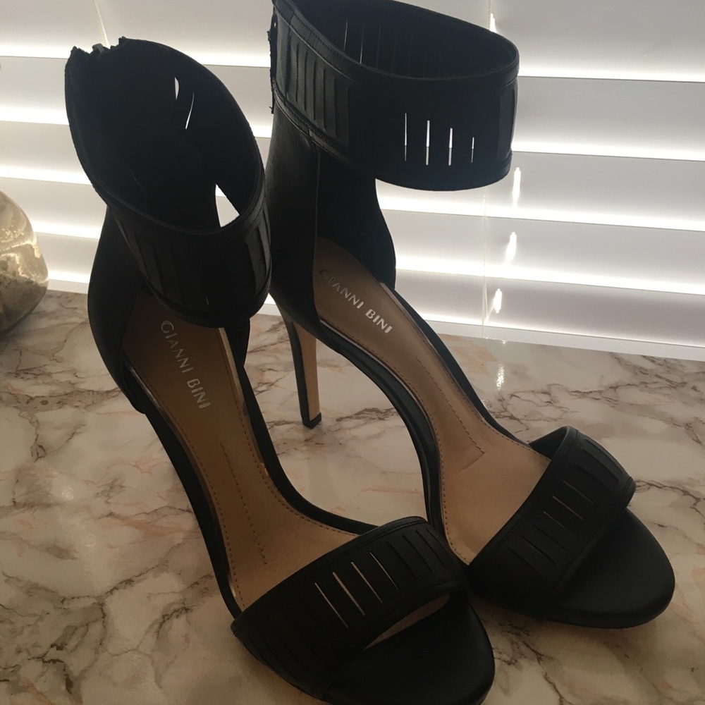 Giani bini heels