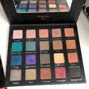 violet voss drenched metal palette