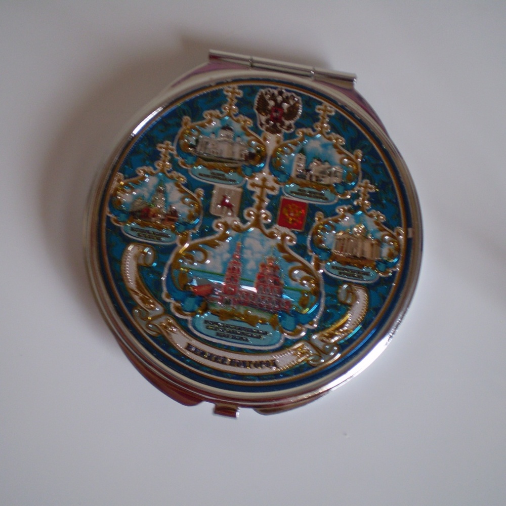souvenir mirror with Russian churches