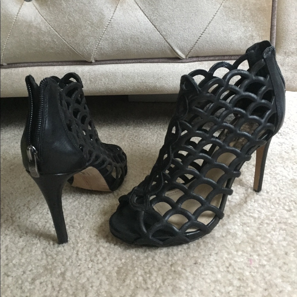 Vince camuto black sandals