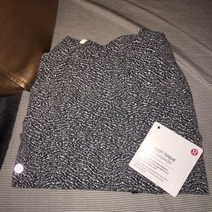 Lulu Lemon top knot toque