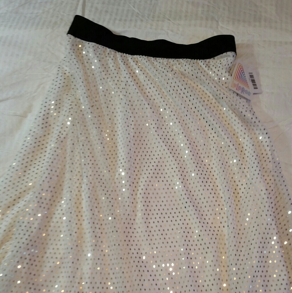 Elegant Lularoe Lucy