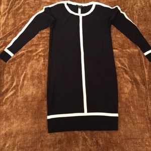 Women’s Ann Taylor XS Navy/Cream Sweater Dress