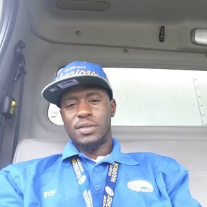 Meet your Posher, Troy