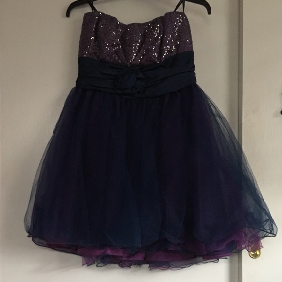 Purple and blue prom dress - Picture 2 of 8