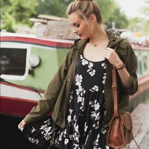 RARE Brandy Melville Cargo Jacket !!